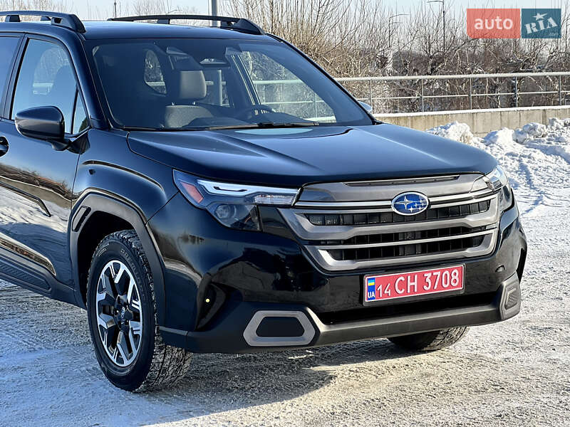 Внедорожник / Кроссовер Subaru Forester 2024 в Киеве