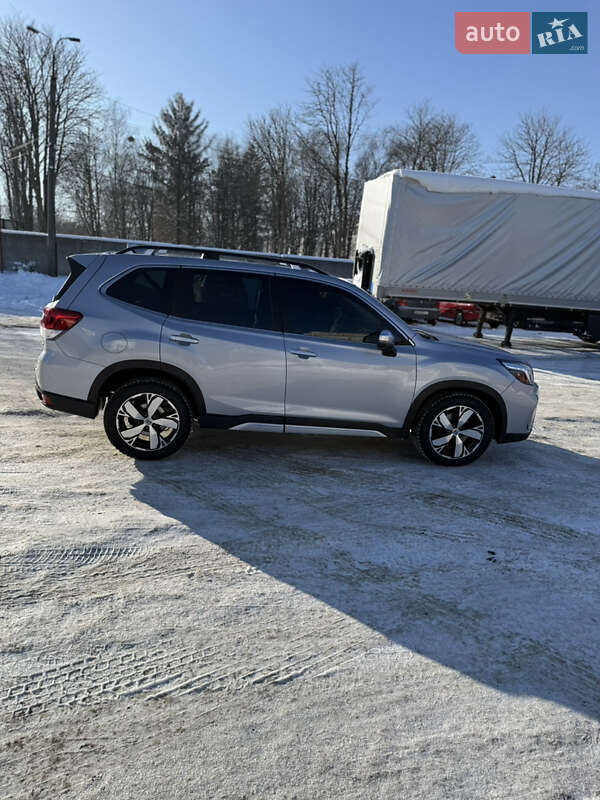 Внедорожник / Кроссовер Subaru Forester 2021 в Ровно