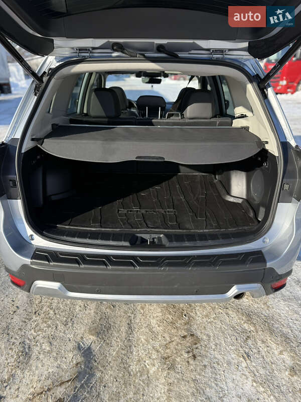 Внедорожник / Кроссовер Subaru Forester 2021 в Ровно