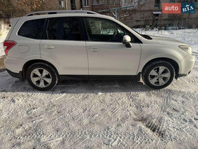 Внедорожник / Кроссовер Subaru Forester 2014 в Краматорске