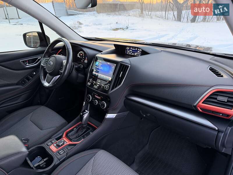 Внедорожник / Кроссовер Subaru Forester 2020 в Днепре