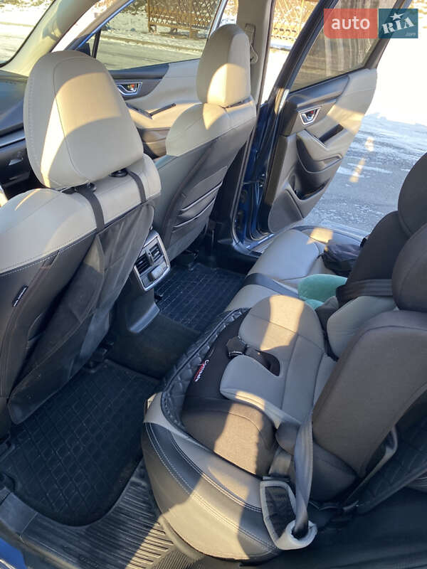 Позашляховик / Кросовер Subaru Forester 2018 в Полтаві