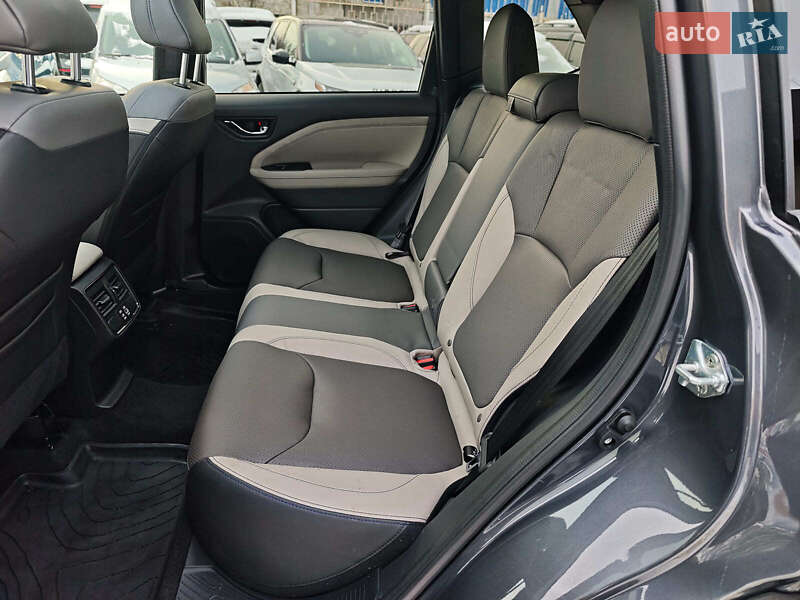 Внедорожник / Кроссовер Subaru Forester 2024 в Харькове