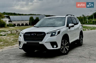 Внедорожник / Кроссовер Subaru Forester 2022 в Днепре