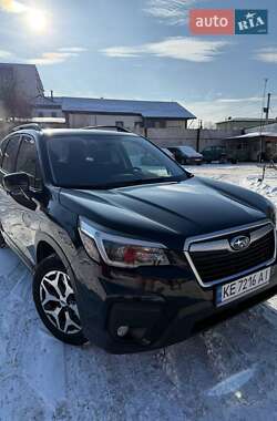 Внедорожник / Кроссовер Subaru Forester 2021 в Днепре