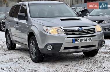 Внедорожник / Кроссовер Subaru Forester 2010 в Стрые