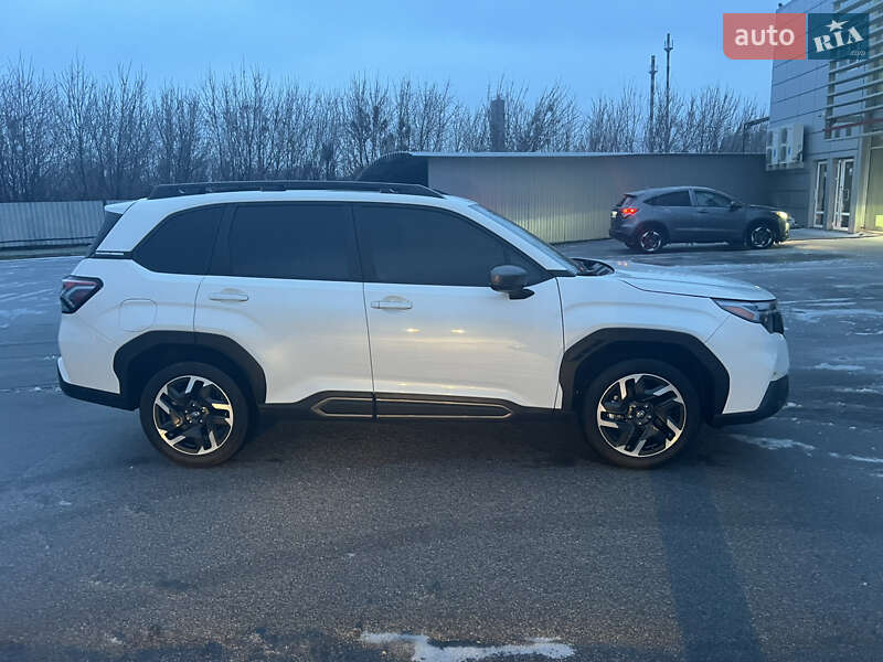 Позашляховик / Кросовер Subaru Forester 2024 в Полтаві