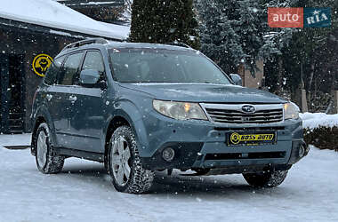 Внедорожник / Кроссовер Subaru Forester 2011 в Львове