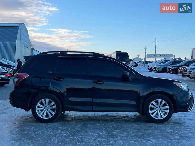 Позашляховик / Кросовер Subaru Forester 2016 в Львові