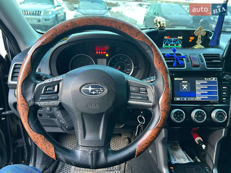 Позашляховик / Кросовер Subaru Forester 2016 в Львові