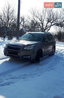 Внедорожник / Кроссовер Subaru Forester 2017 в Изюме