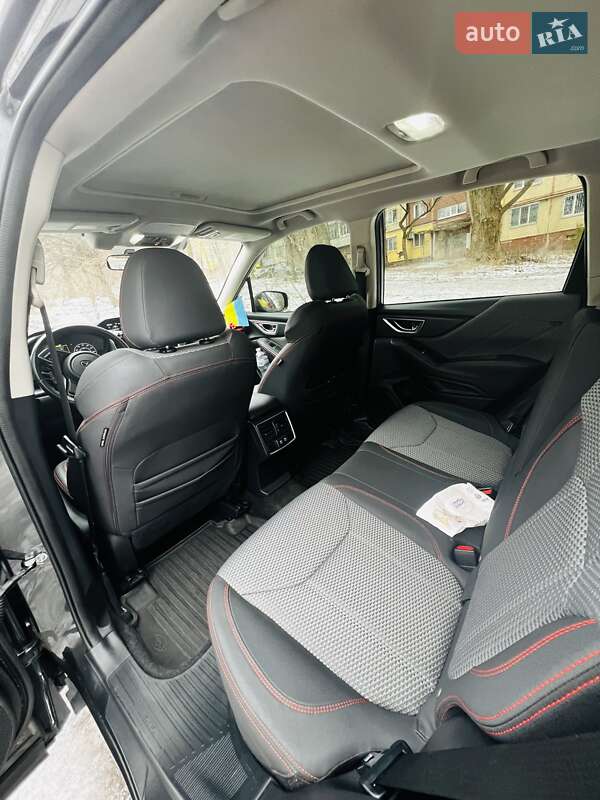 Позашляховик / Кросовер Subaru Forester 2018 в Дніпрі