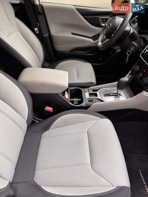 Позашляховик / Кросовер Subaru Forester 2018 в Ужгороді