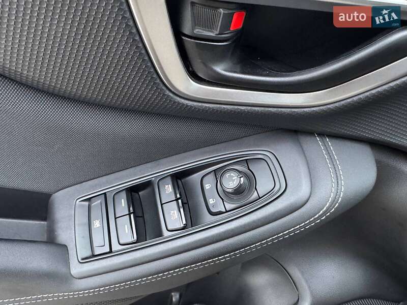 Внедорожник / Кроссовер Subaru Forester 2020 в Киеве