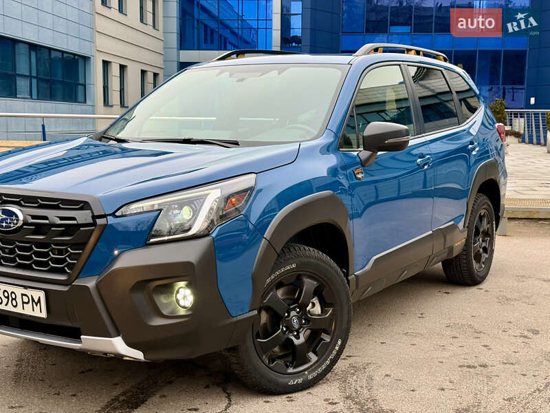 Внедорожник / Кроссовер Subaru Forester 2022 в Киеве