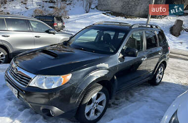 Позашляховик / Кросовер Subaru Forester 2009 в Києві