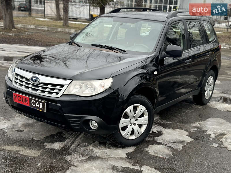 Позашляховик / Кросовер Subaru Forester 2011 в Києві