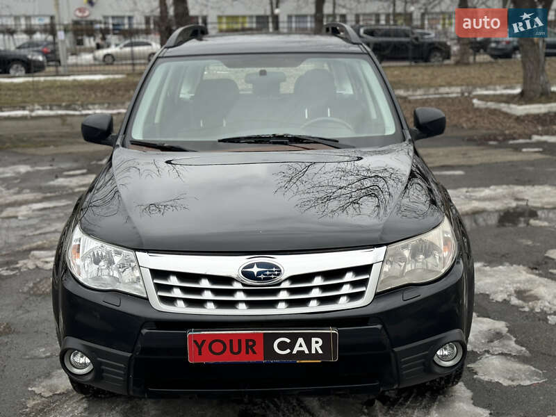 Позашляховик / Кросовер Subaru Forester 2011 в Києві