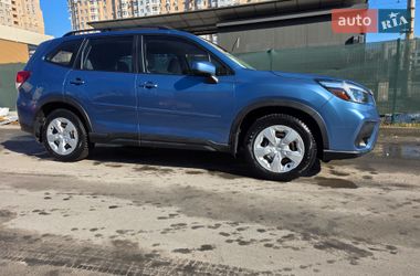 Внедорожник / Кроссовер Subaru Forester 2020 в Киеве