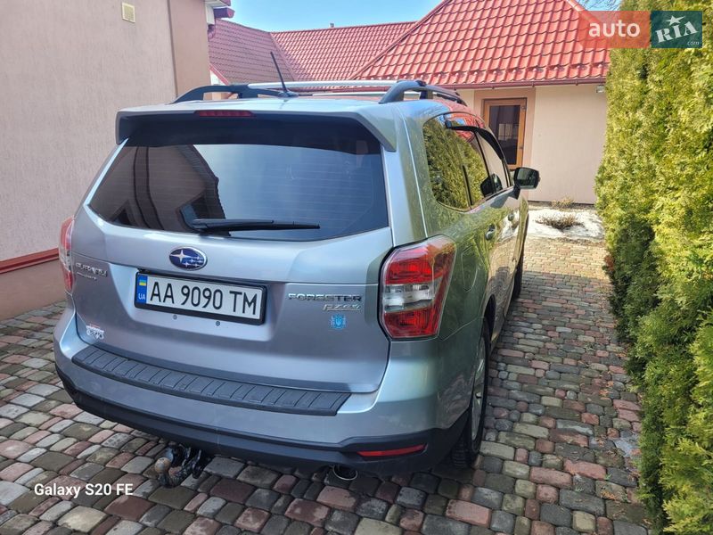 Внедорожник / Кроссовер Subaru Forester 2013 в Ровно