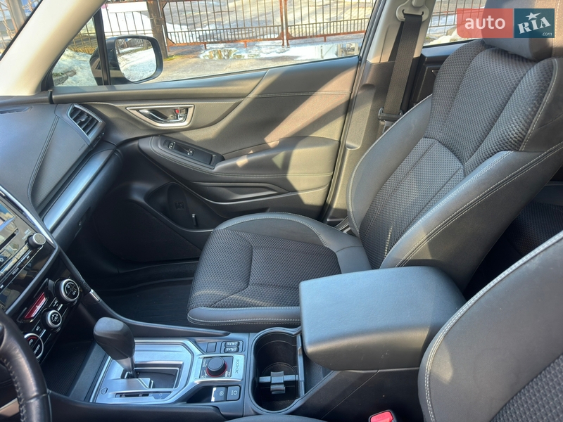 Внедорожник / Кроссовер Subaru Forester 2018 в Киеве