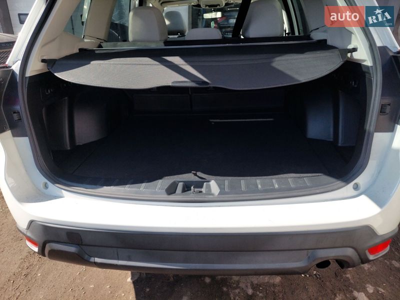 Внедорожник / Кроссовер Subaru Forester 2022 в Киеве