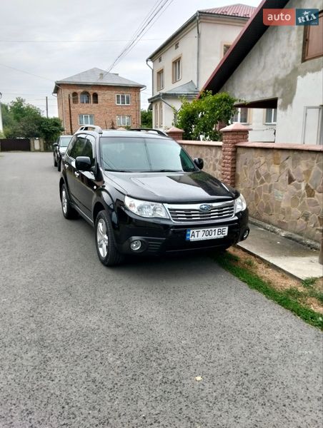 Внедорожник / Кроссовер Subaru Forester 2010 в Ивано-Франковске