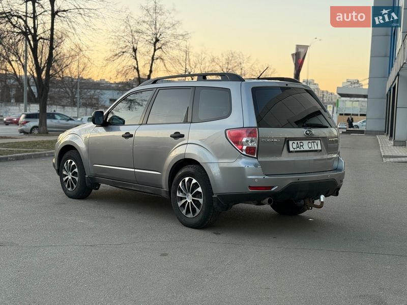 Внедорожник / Кроссовер Subaru Forester 2010 в Киеве
