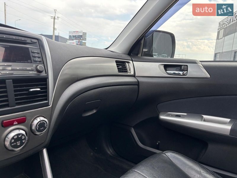 Позашляховик / Кросовер Subaru Forester 2008 в Львові