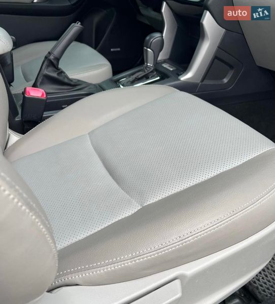 Позашляховик / Кросовер Subaru Forester 2015 в Дніпрі