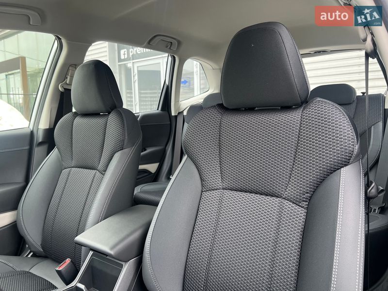 Внедорожник / Кроссовер Subaru Forester 2024 в Киеве