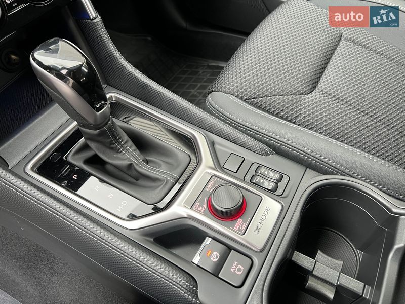 Внедорожник / Кроссовер Subaru Forester 2024 в Киеве