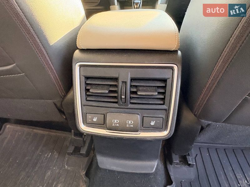 Позашляховик / Кросовер Subaru Forester 2018 в Дніпрі