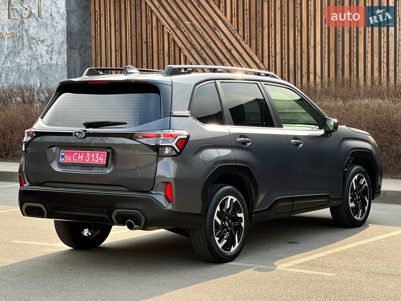 Внедорожник / Кроссовер Subaru Forester 2024 в Киеве