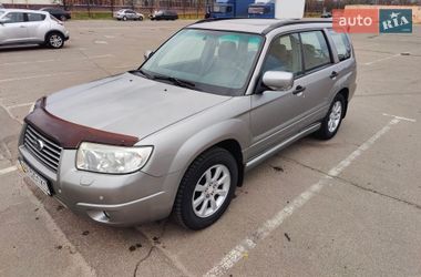 Позашляховик / Кросовер Subaru Forester 2006 в Києві