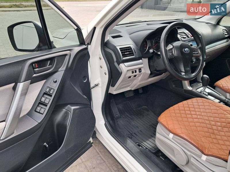 Внедорожник / Кроссовер Subaru Forester 2014 в Запорожье