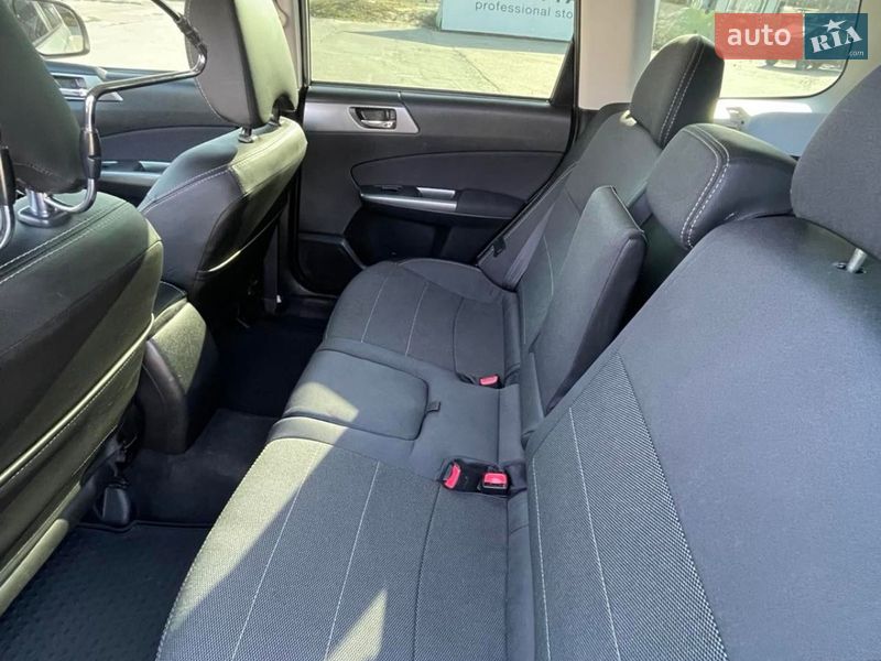 Внедорожник / Кроссовер Subaru Forester 2011 в Днепре