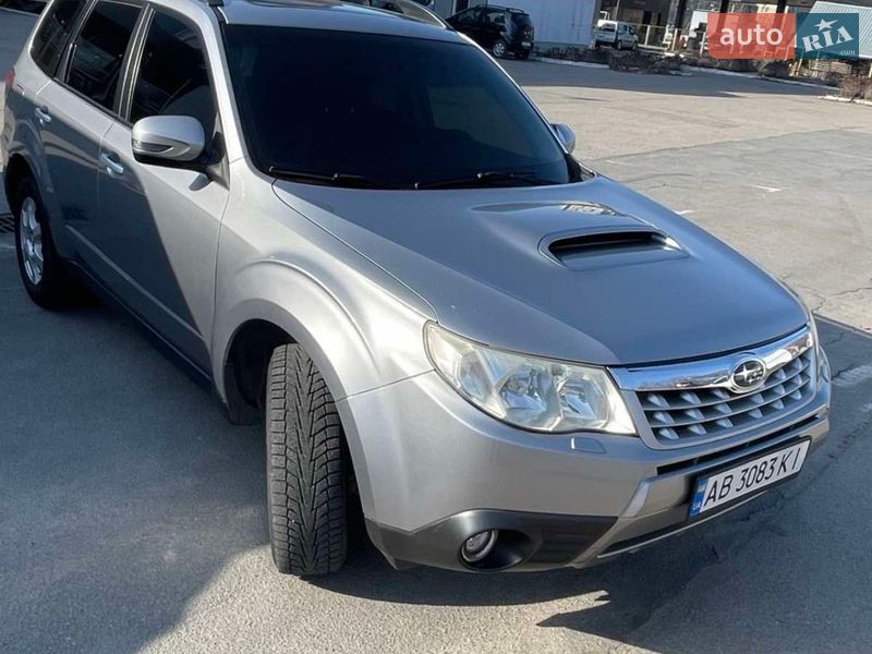 Внедорожник / Кроссовер Subaru Forester 2011 в Днепре