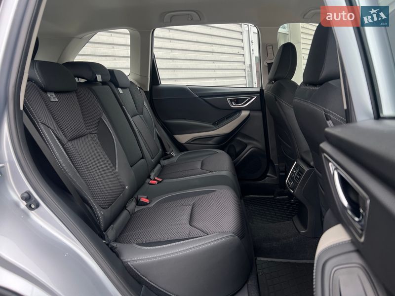 Позашляховик / Кросовер Subaru Forester 2024 в Києві