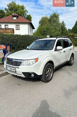 Внедорожник / Кроссовер Subaru Forester 2010 в Львове