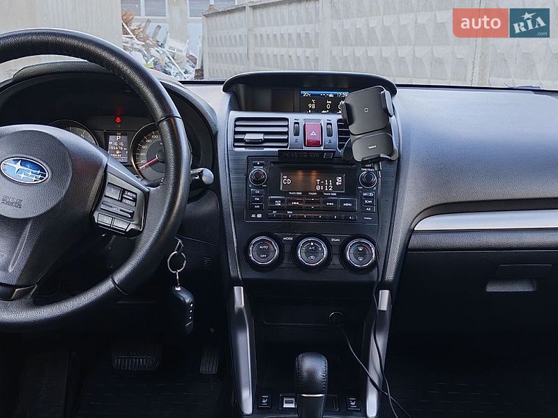 Позашляховик / Кросовер Subaru Forester 2013 в Харкові