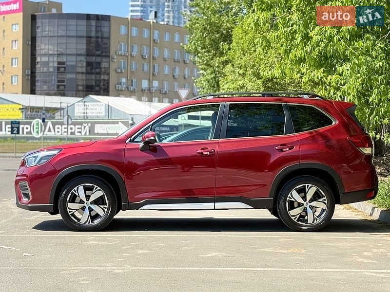 Внедорожник / Кроссовер Subaru Forester 2018 в Киеве