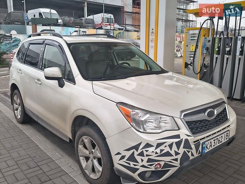 Внедорожник / Кроссовер Subaru Forester 2015 в Киеве