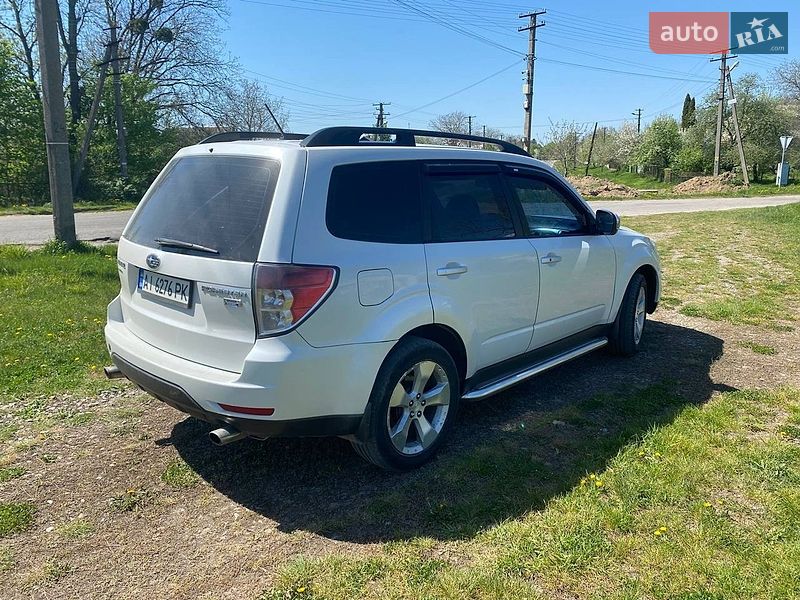 Внедорожник / Кроссовер Subaru Forester 2012 в Ставище