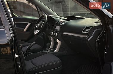 Внедорожник / Кроссовер Subaru Forester 2017 в Днепре