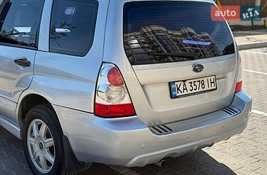 Внедорожник / Кроссовер Subaru Forester 2006 в Киеве