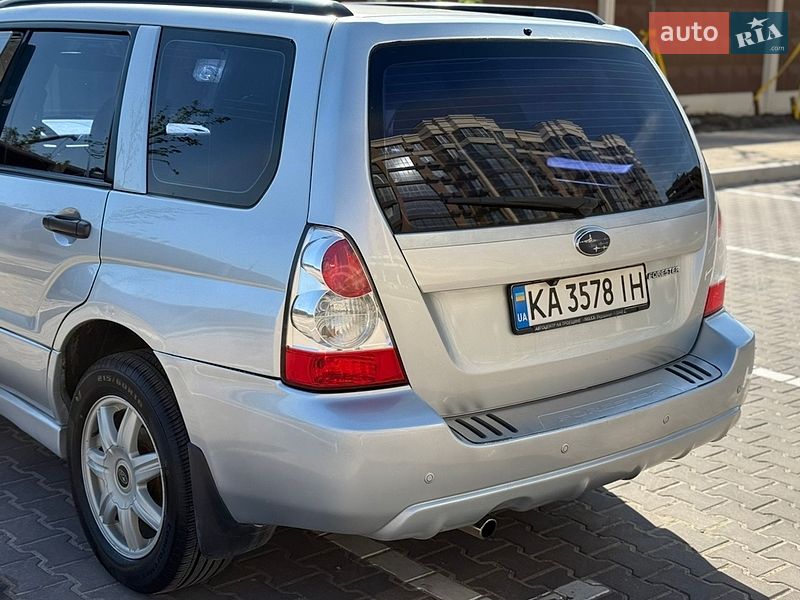 Внедорожник / Кроссовер Subaru Forester 2006 в Киеве