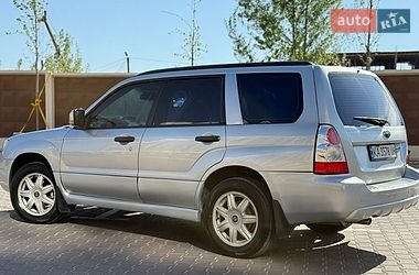 Внедорожник / Кроссовер Subaru Forester 2006 в Киеве