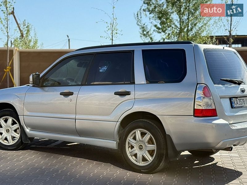 Внедорожник / Кроссовер Subaru Forester 2006 в Киеве