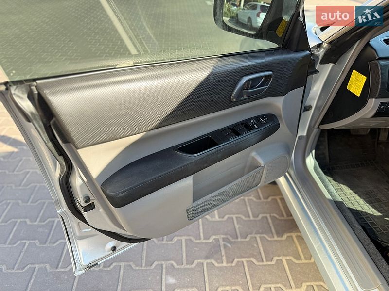 Внедорожник / Кроссовер Subaru Forester 2006 в Киеве